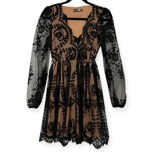 BOOHOO Black Lace Plunge Skater Dress - Size 6